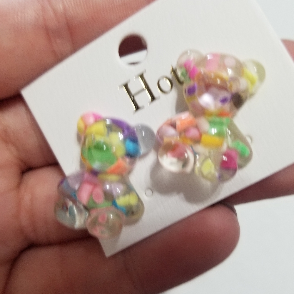 Sprinkle Bear Earrings - Picture 2 of 3